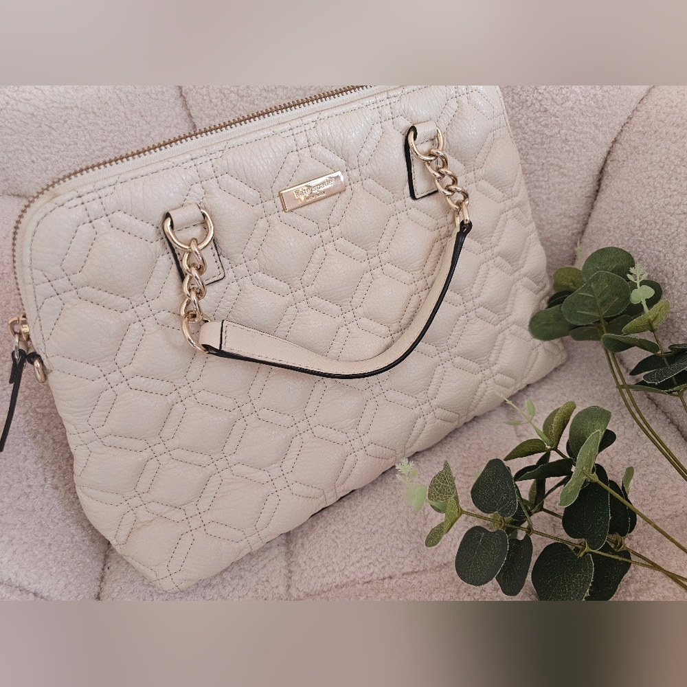 Kate Spade Quilted Story Line Bag - Picture 2 of 13